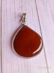 Ciondolo in argento con agata.