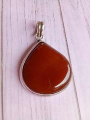 Ciondolo in argento con agata.