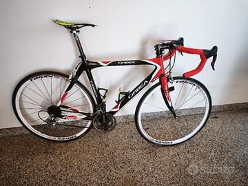 bici da corsa full carbon 
