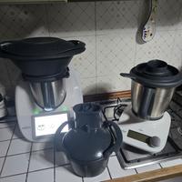 bimby tm6 completo di Bimby friend e affettatutto