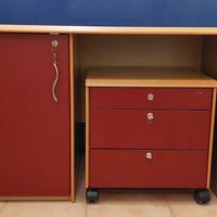 Scrivanie , mobiletti / arredamento ufficio