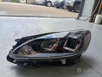 faro Ford Kuga 2026 nuovo originale