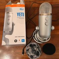 Microfono Blu Yeti nuovo con 2 coprimicrofoni asmr