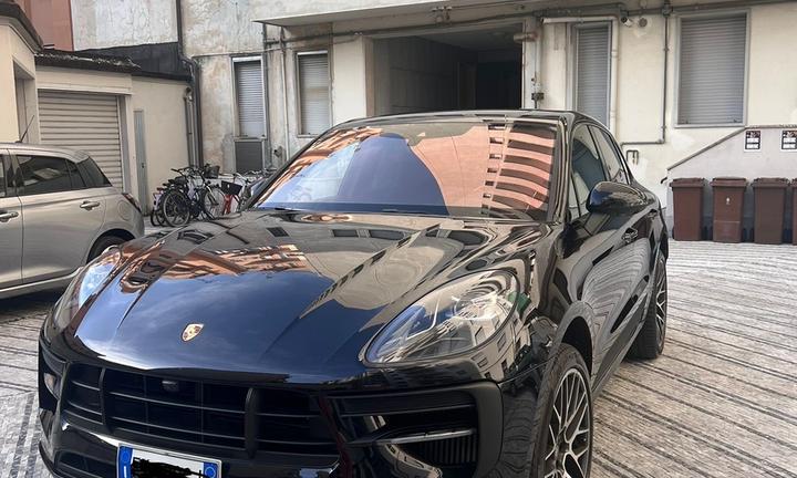 Porsche Macan S