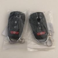 Coppia di telecomandi universali