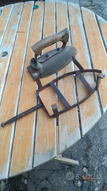 Ferro da stiro antico