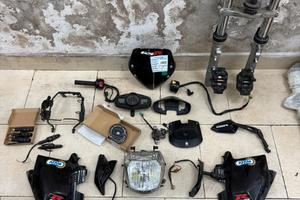 Ricambi suzuki Gsr 600 06/11