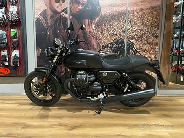 Moto Guzzi V7 IV - Garanzia ufficiale