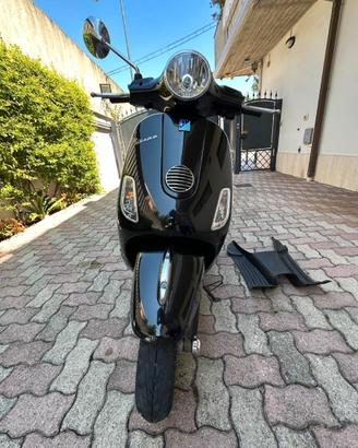 Vespa LX 150