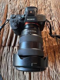 SONY ALPHA 7 III con obiettivo 16-35