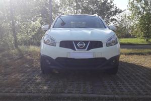 siv. cross ove  Nissan 