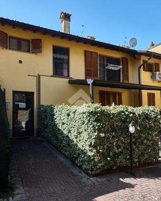 2 LOCALI A SPINO D'ADDA