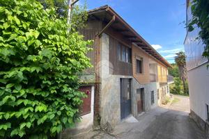 CASA SEMINDIPENDENTE A TORINO