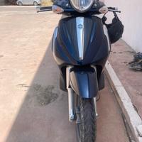 Piaggio beverly tourer 300