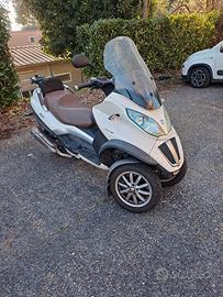 PIAGGIO MP3 500