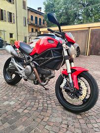 Ducati Monster 696+