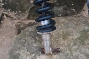 mono amortizatore moto