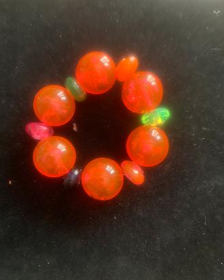 Martina creazione bracciale fluo