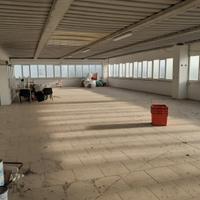 Capannone di recente costruzione