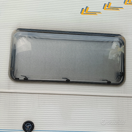 Finestra Polyplastic 1300x550 o simile