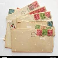 si acquista vecchie cartoline, foto, libri