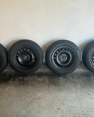 Cerchi in ferro 14” +  Gomme 165/70 neve