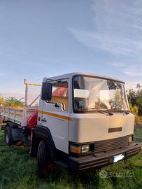 nissan con gru fssi F40