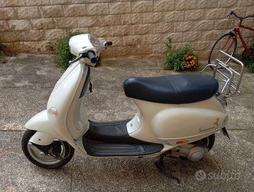 VESPA ET 150