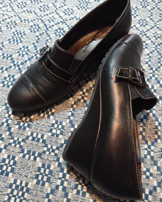 Scarpe da donna marroni, numero 37 con zeppa