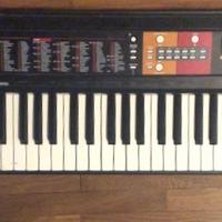 Pianola Yamaha psr f51