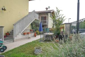 Appartamento di 125 m² con 4 locali e box auto dop