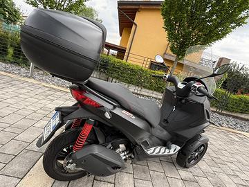 Piaggio MP3 Sport 300
