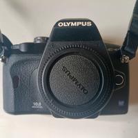 Olympus 10.0 megapixel + Olympus Zuiko Digital 17,