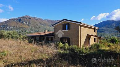 VILLA SINGOLA A MELIZZANO