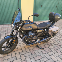Moto guzzi v7 stone