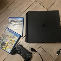 Playstaion 4  (500gb) con due giochi e joystick