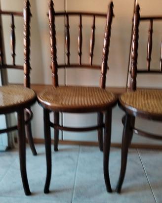 sedie. 3 restaurate TONNET marcate.Fichel 