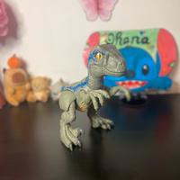 Action figure Velociraptor