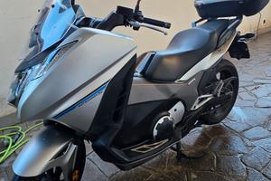 Honda Integra 750 sport DCT 