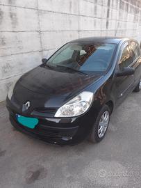 RENAULT Clio 3ª serie - 2007