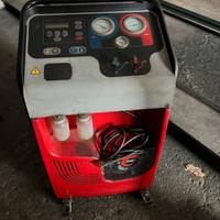 Stazione ricarica aria condizionata