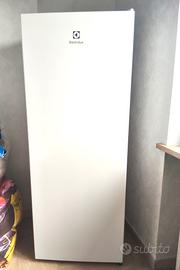 frigorifero Electrolux LRB1DE33W