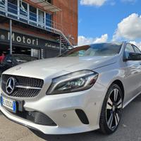 MERCEDES-BENZ A 180 d Automatic Premium