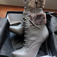 Stivaletto39 con pelo e tacco nuovo - solo soprani