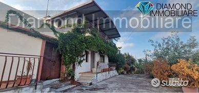 Casa indipendente con 20.000 mq di terreno