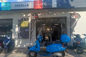 Piaggio Vespa 310 GTS hpe SUPER SPORT BLU ECCLETTI
