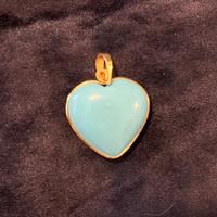 Ciondolo cuore turchese ed oro giallo