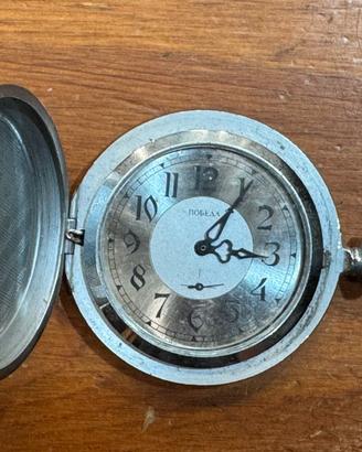 Orologio da tasca vintage sovietico pobeda