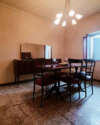 Appartamento di 180 m² con più di 5 locali e box a