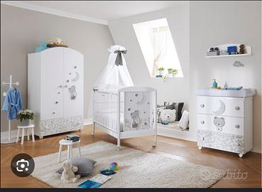 Culla,fasciatoio e armadio